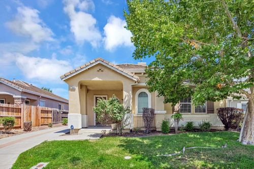 1665 Youngstown Ln, Suisun City, CA, 94585-6336 | Card Image