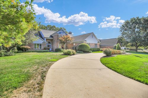 1806 Bentbrook Dr, Champaign, IL, 61822-9218 | Card Image