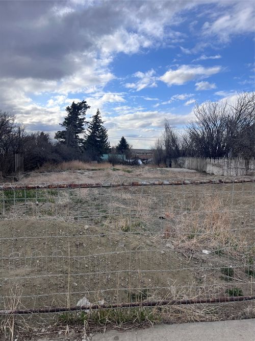 222 3rd Ave Sw, Cut Bank, MT, 59427-3430 | Card Image