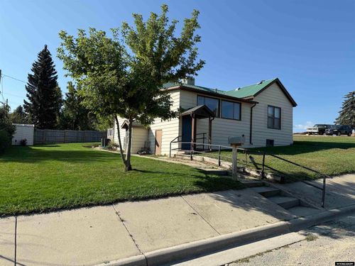 195 W Gatchell St, Buffalo, WY, 82834-2135 | Card Image