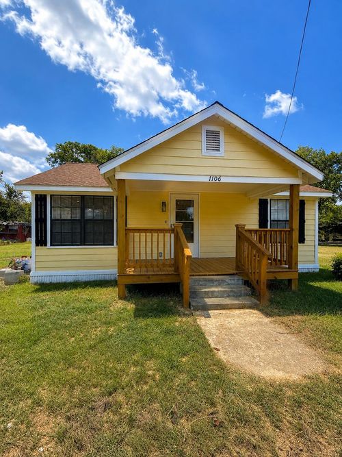 1106 17th St., Columbus, MS, 39701 | Card Image
