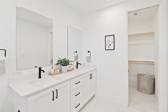 A - 5014 Mission Ave, Home with 4 bedrooms, 5 bathrooms and 4 parking in Dallas TX | Image 12