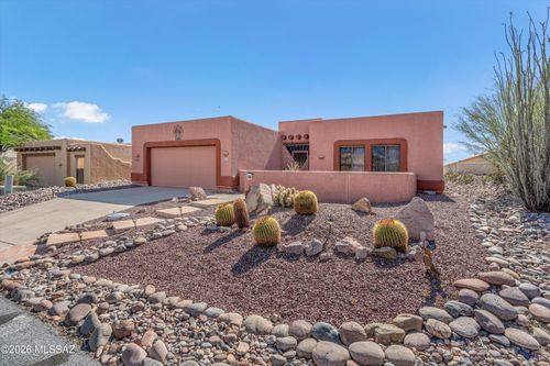 6035 W Ten Star Dr, Tucson, AZ, 85713-6704 | Card Image