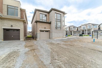 1 Armilia Pl, House other with 4 bedrooms, 3 bathrooms and 3 parking in Whitby ON | Image 3