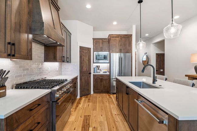 19-Kitchen | Image 8