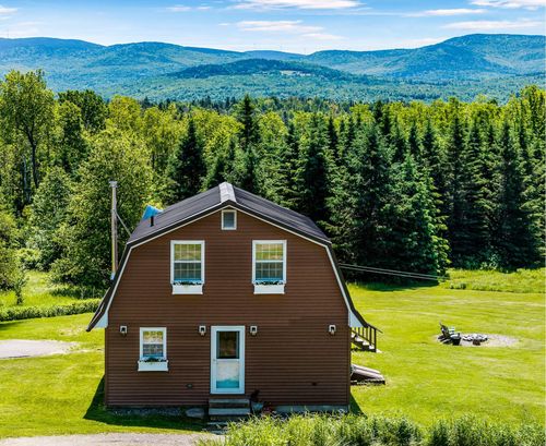 174 E Colebrook Rd, Colebrook, NH, 03576-3904 | Card Image