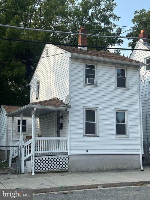 5 Olive St, SALEM, NJ, 08079-1721 | Card Image