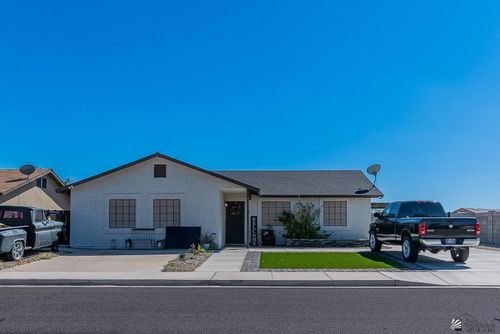 8767 E 37th Ln, Yuma, AZ, 85365-7401 | Card Image