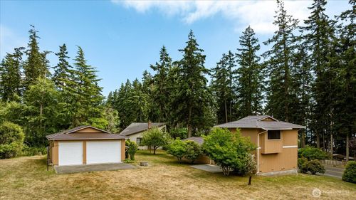 5531 Mutiny Bay Rd, Freeland, WA, 98249-9500 | Card Image