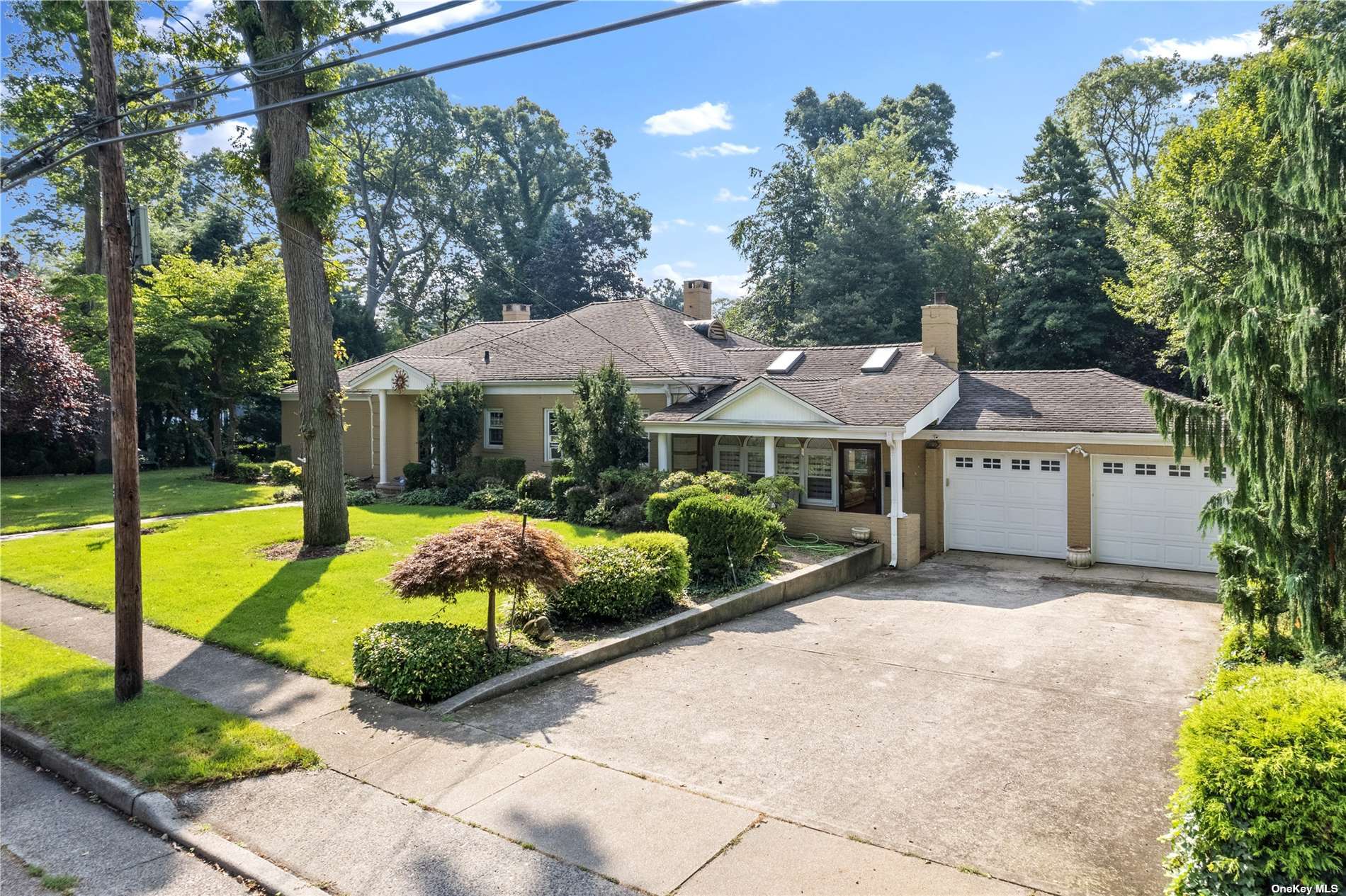 Putnam Ave, Freeport, NY 11520