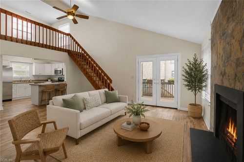 a-9510 13th Bay St, Norfolk, VA, 23518-1309 | Card Image