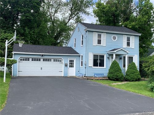 135 Columbus Ave, Syracuse, NY, 13219-1136 | Card Image