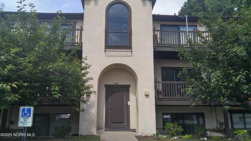 apt-613-1668 Brownstone Blvd, Toledo, OH, 43614-1393 | Card Image