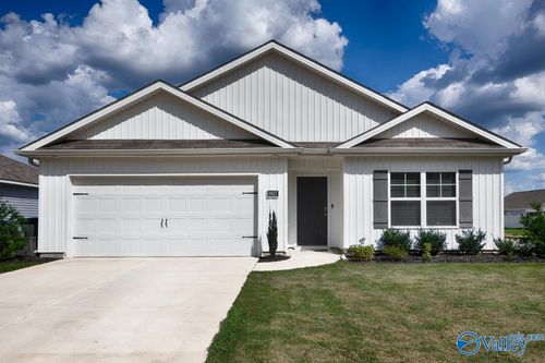 9957 Sequoyah Cove Dr, Owens Cross Roads, AL, 35763 | Card Image