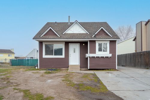 8088 Emerson Cir, Magna, UT, 84044-1387 | Card Image