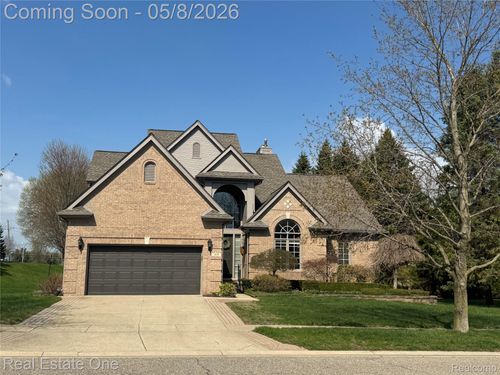 419 Roundview Dr, Rochester, MI, 48307-6051 | Card Image