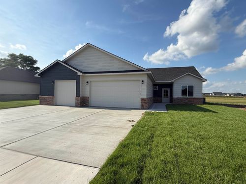 31 W Kingdom Ct, Goddard, KS, 67052 | Card Image