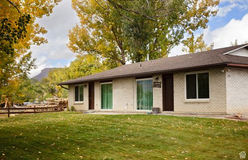 235 N 200 E, Ferron, UT, 84523-7742 | Card Image