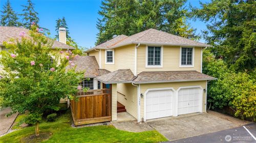 41-15865 Northup Way, Bellevue, WA, 98008-2536 | Card Image