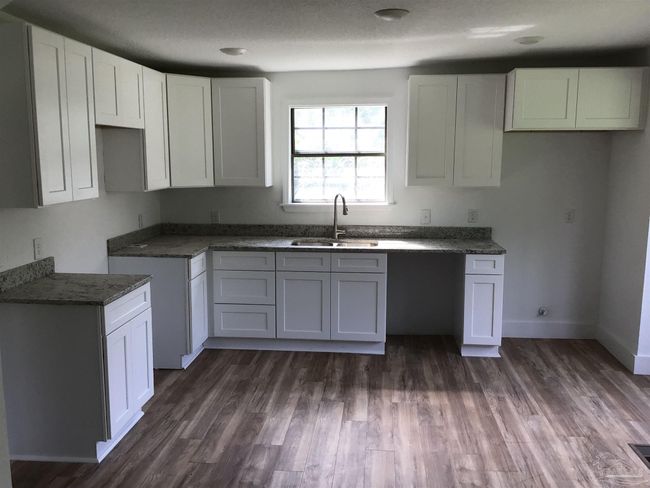 3675 Hazel Godwin Rd, House other with 4 bedrooms, 3 bathrooms and 2 parking in Jay FL | Image 9