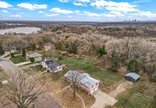 590 Ryan Ave W, Roseville, MN, 55113-6642 | Card Image