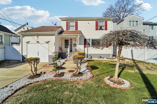 200 West Street, Englewood, NJ, 07631 | Card Image