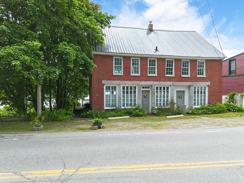 14 Main St, Mount Vernon, ME, 04352-3250 | Card Image