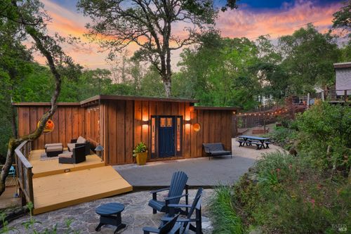 116 Hill Road, Glen Ellen, CA, 95442 | Card Image