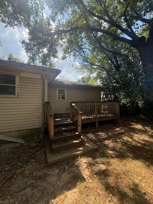 1323 W Poplar St, Springfield, MO, 65802-4281 | Card Image