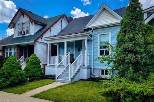 58 E 22nd St, Hamilton, ON, L8V2V3 | Card Image