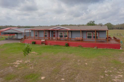 664 Garrett Rd, Yoakum, TX, 77995-6965 | Card Image