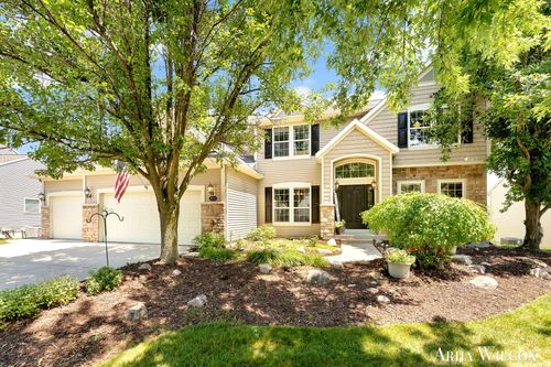 974 Dogwood Meadows Dr Se, Ada, MI, 49301-9438 | Card Image