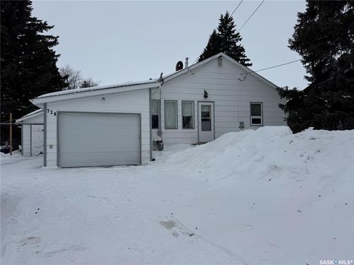 728 Mcintosh St, Foam Lake, SK, S0A1Y0 | Card Image