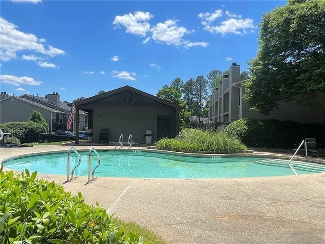 601 Park Ridge Cir, Condo with 2 bedrooms, 2 bathrooms and 2 parking in Marietta GA | Image 21