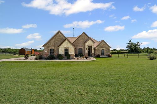 136 Spring Meadow Dr, Springtown, TX, 76082-1140 | Card Image
