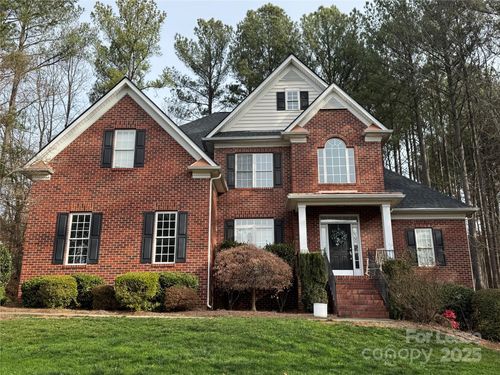 112 Silvercliff Dr, Mount Holly, NC, 28120-9156 | Card Image