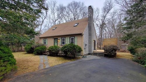 6 Highview Ave, Mashpee, MA, 02649-4303 | Card Image