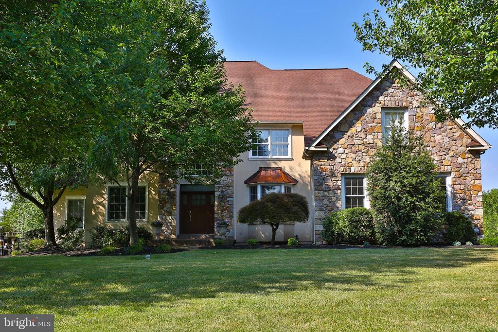 Brochant Cir, Blue Bell, PA 19422