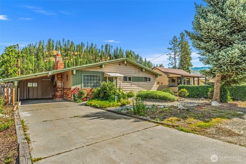 826 Pine St, Leavenworth, WA, 98826-1278 | Card Image