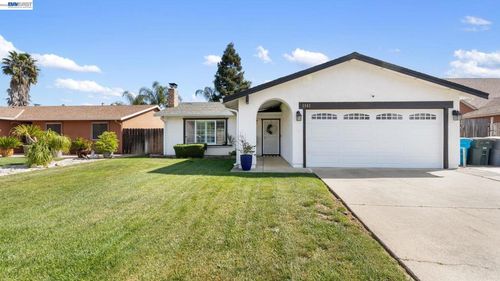 1143 Bedford Way, Vacaville, CA, 95687-6701 | Card Image