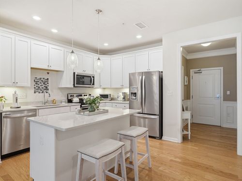 104-220 Martins Lndg, North Reading, MA, 01864 | Card Image