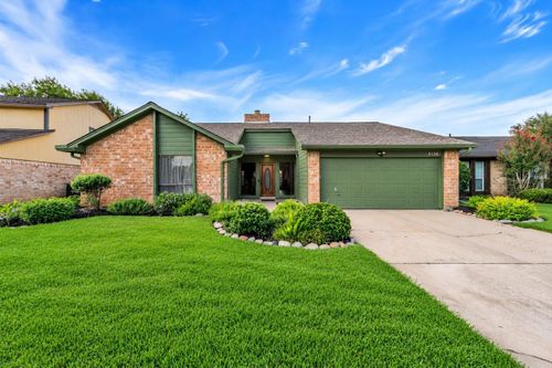 3138 Wagon Trail Dr, Sugar Land, TX, 77479-1641 | Card Image
