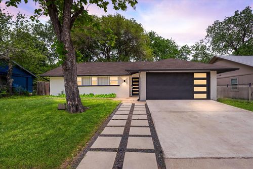 2108 Deadwood Dr, Austin, TX, 78744-2858 | Card Image