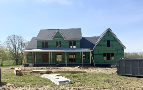 7795 W Lick Creek Rd, Primm Springs, TN, 38476-9616 | Card Image