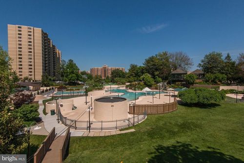 208va-203 Yoakum Pkwy, ALEXANDRIA, VA, 22304-3753 | Card Image