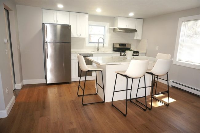 R - 301 Concord Rd, House other with 1 bedrooms, 1 bathrooms and 2 parking in Wayland MA | Image 4