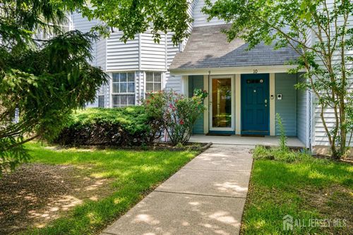 9 Tanglewood Ct, Monmouth Junction, NJ, 08852-2261 | Card Image