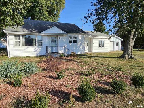 233 Us Highway 45, Cisne, IL, 62823-9012 | Card Image