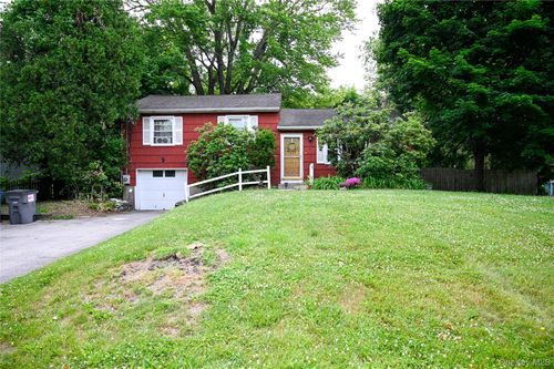 7 Monitor Rd, Poughkeepsie, NY, 12603-5663 | Card Image