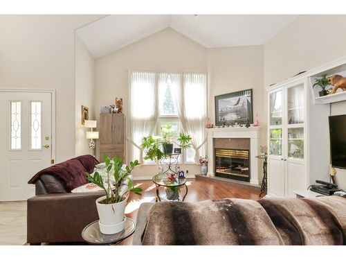 7-13911 16 Ave, Surrey, BC, V4A1P8 | Card Image